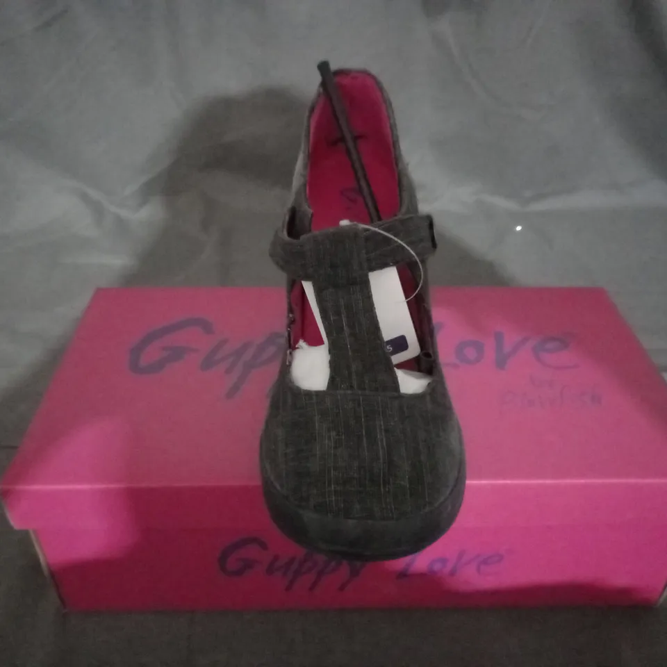 APPROXIMATELY 9 BOXED PAIRS OF GUPPY LOVE BY BLOWFISH WEDGE SHOES IN VARIOUS SIZES TO INCLUDE SIZE 39.5EU