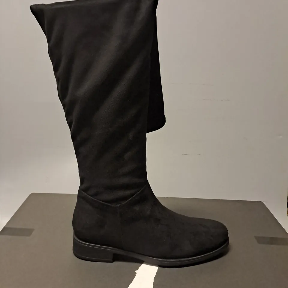 BOXED MINT VELVET FIN BLACK LONG BOOT -UK 5 