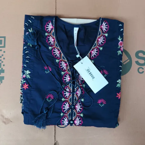ETHNC EMBROIDERED DRESS IN NAVY/MULTI SIZE MEDIUM