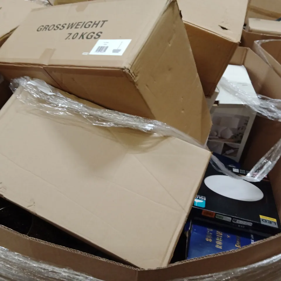 PALLET OF ASSORTED DESIGNER LIGHTING PRODUCTS TO INCLUDE;SOPHIA ROBINSON LAMP, CHARLESTON 4 LIGHT CEILING FITTING,TWAIN OUTDOOR WALL LAMP