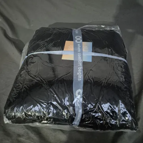 SEALED OODIE OVERSIZED HOODED BLANKET - BLACK