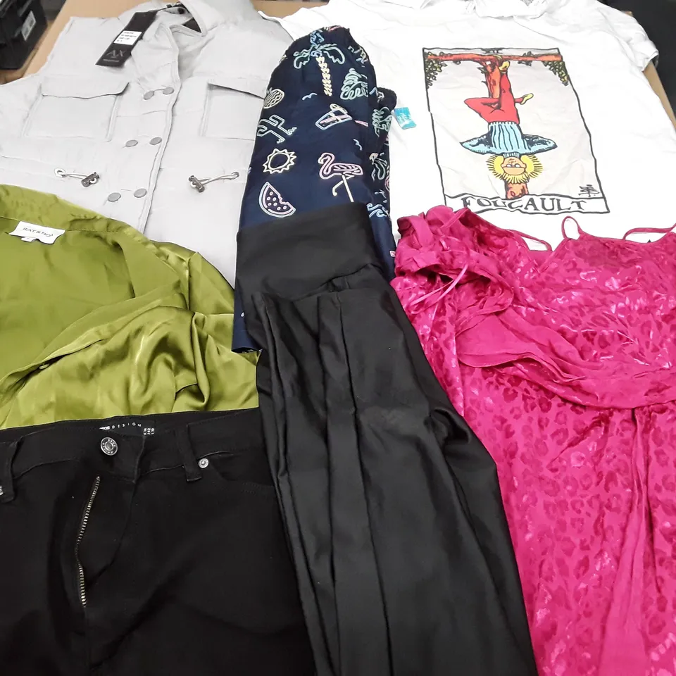 LARGE QUANTITY OF ASSORTED CLOTHING ITEMS TO INCLUDE AX PARIS, BOOHOO AND ASOS