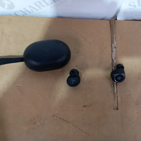 B&O E8 TRULY WIRELESS EARPHONES - BLACK