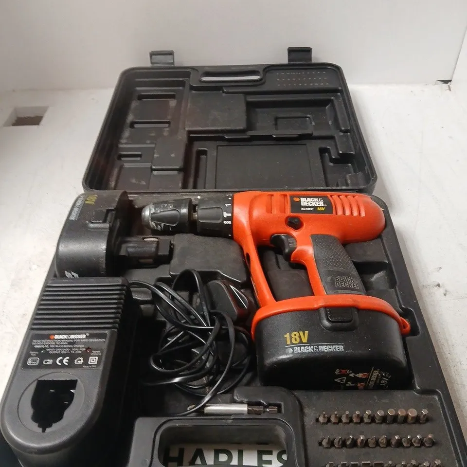 BLACK & DECKER 18V CORDLESS DRILL KIT IN CASE