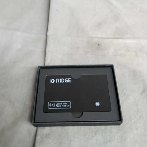 RIDGE WALLET – BLACK SLIM CARD HOLDER WITH APPLE FIND MY COMPATIBILITY