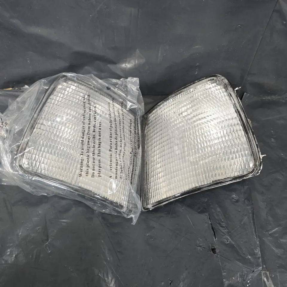 BOXED PAIR OF DEPO LEFT & RIGHT CORNER LAMP UNITS - PSAT 91 
