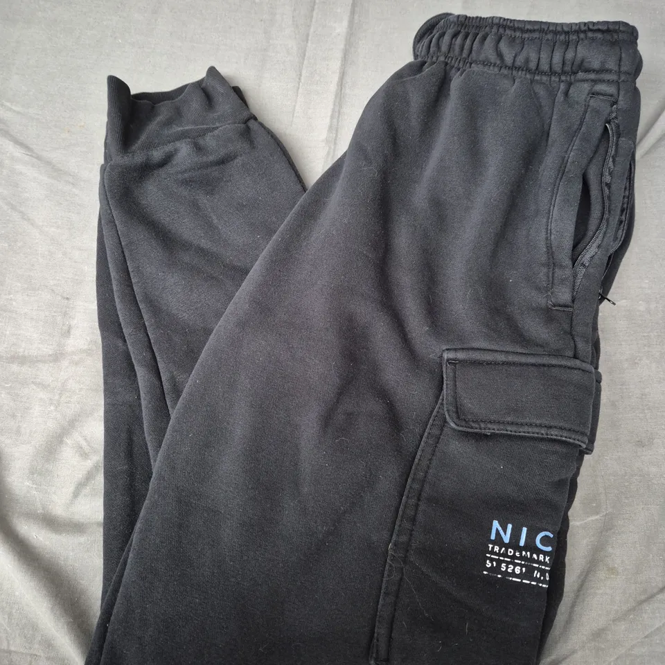 NICCE CARGO JOGGERS IN BLACK - SMALL