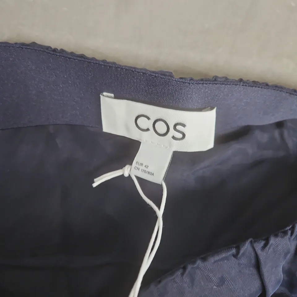 COS NAVY BUTTON SKIRT – EU 42