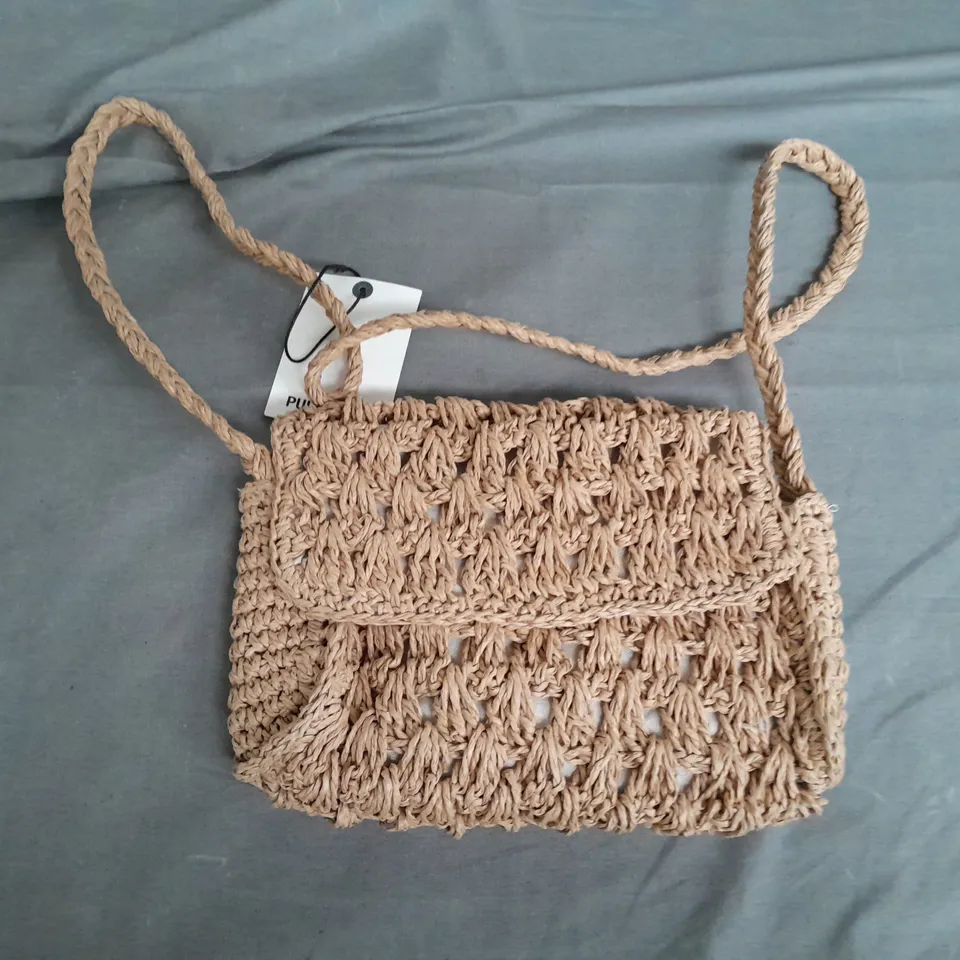 PULL & BEAR RAFFIA-STYLE CROSSBODY BAG IN BEIGE