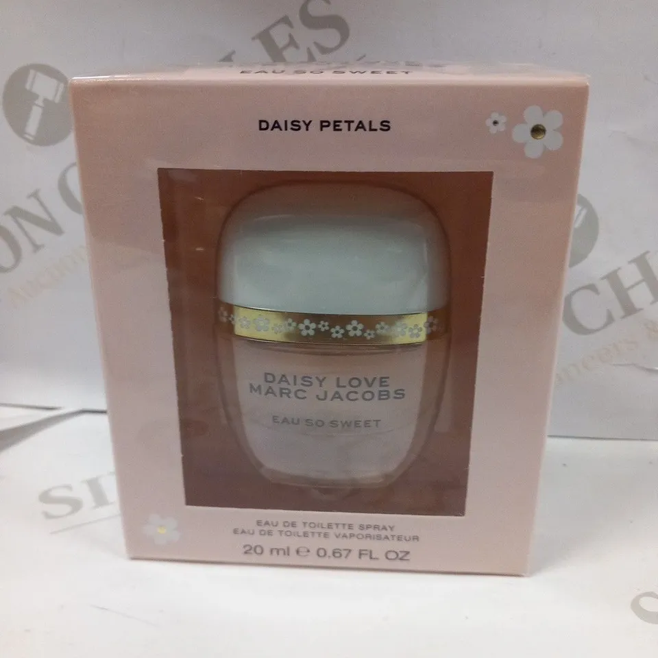 BOXED AND SEALED DAISY PETALS MARC JACOBS EAU DE TOILETTE 20ML