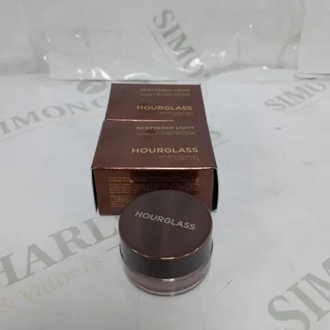 HOURGLASS SCATTERED LIGHT GLITTER EYESHADOW