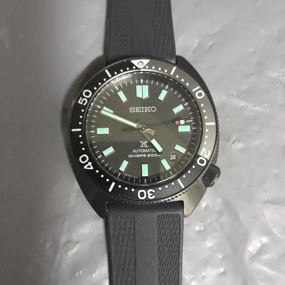 UNBOXED SEIKO LIMITED EDITION STAINLESS STEEL AUTOMATIC DIVERS WATCH