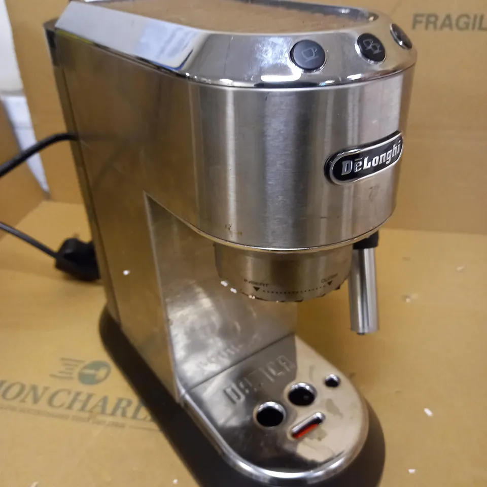 DE'LONGHI DEDICA STYLE TRADITIONAL BARISTA PUMP ESPRESSO MACHINE