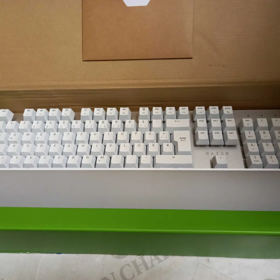 RAZER PRO TYPE ULTRA WIRELESS MECHANICAL KEYBOARD FOR PRODUCTIVITY