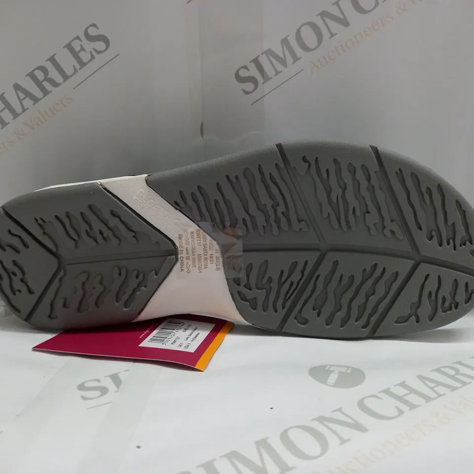 REGATTA LADY SANTA ROMA SANDALS SIZE 7