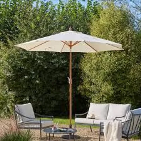 BOXED 2.7M CREAM PARASOL WITH WOOD EFFECT POLE (1 BOX)