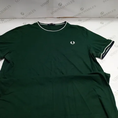 FRED PERRY GREEN T-SHIRT - XL