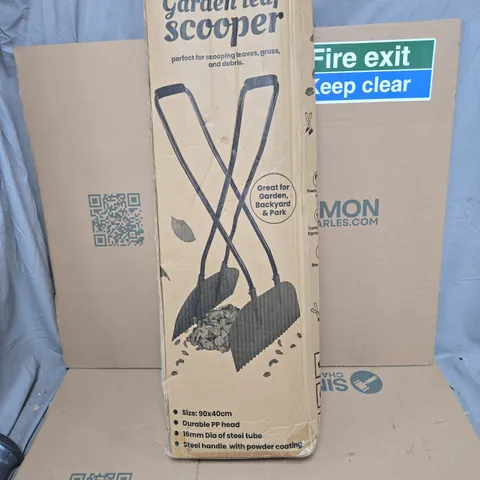 GARDEN LEAF SCOOPER – 90X40CM, STEEL TUBE WITH POWDER-COATED HANDLE (MYGARDEN OUTDOOR LIVING)