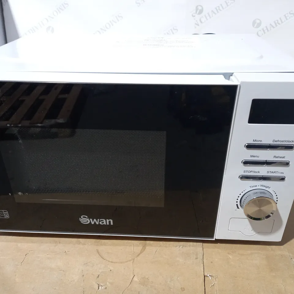 SWAN 20L 700W DIGITAL MICROWAVE - WHITE RRP £54