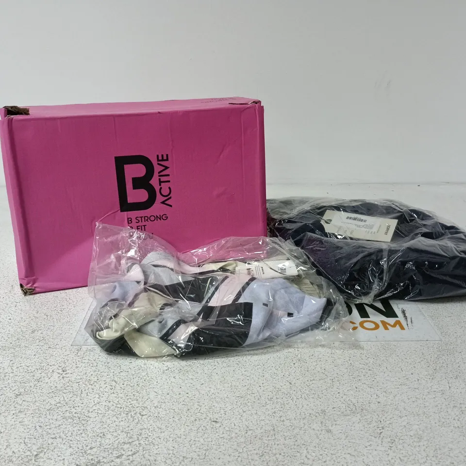 BOX OF APPROXIMATELY 22 ASSORTED ITEMS TO INCLUDE B ACTIVE FOOTWEAR, ANAMOR CLOTHING ETC