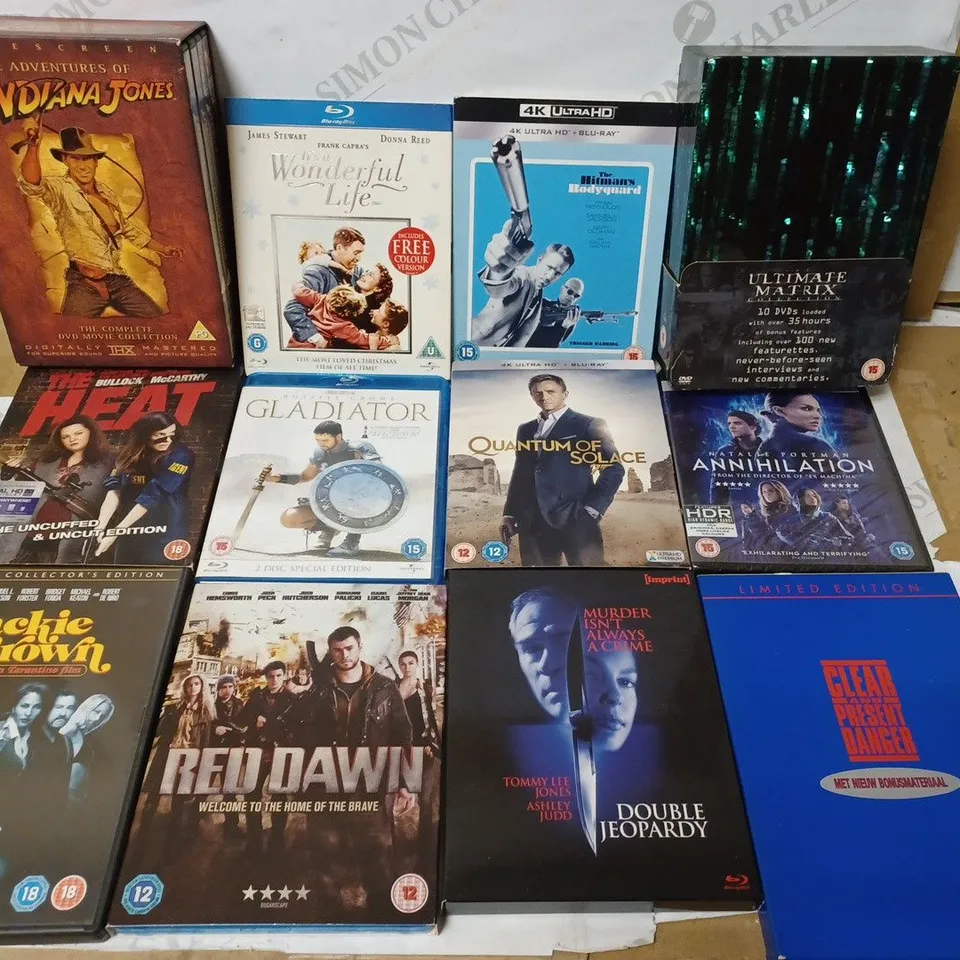 LOT OF APPROX 12 ASSORTED DVD/BLU-RAY DISCS TO INCLUDE ANNIHILATION, GLADIATOR, RED DAWN, ETC