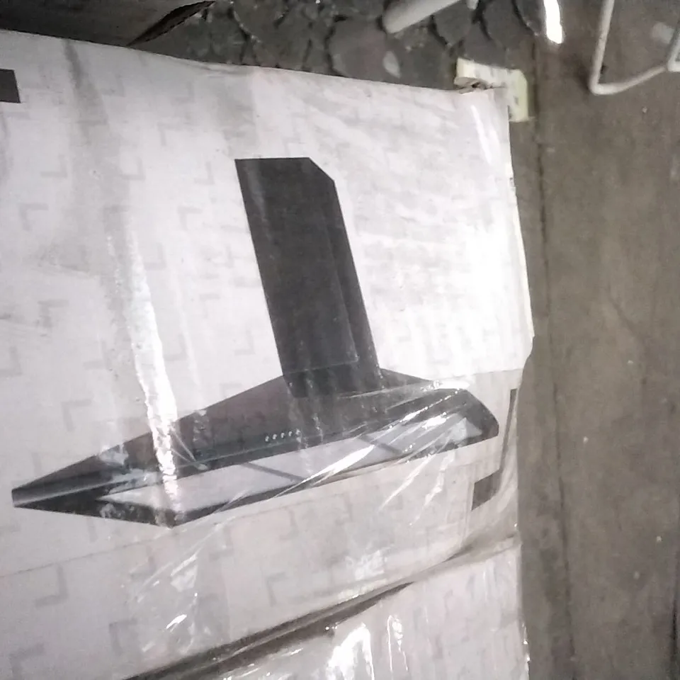 BOXED BLACK CHIMNEY HOOD CHB90