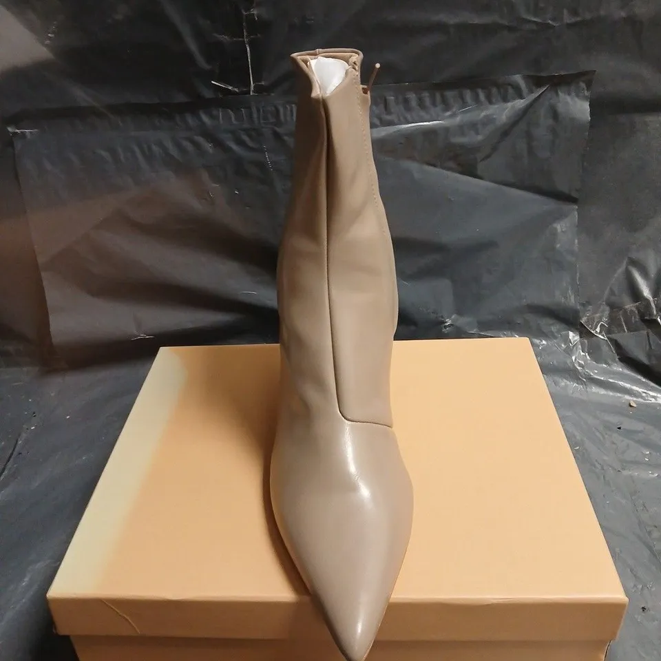 SIMMI LONDON TAUPE LEATHER ANKLE BOOT – WOMEN'S, ZIP FASTENING, POINTED TOE SIZE 6