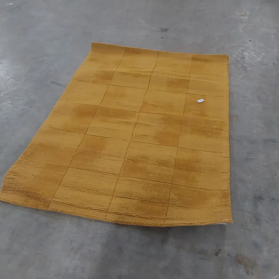 QUALITY DESIGNER AREA RUG - APPROXIMATELY 172 x 122cm