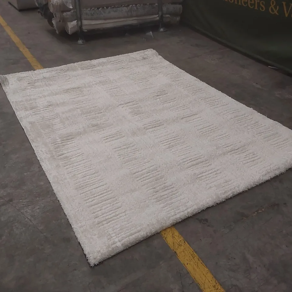QUALITY DESIGNER AREA RUG - APPROXIMATELY 277 x 197cm