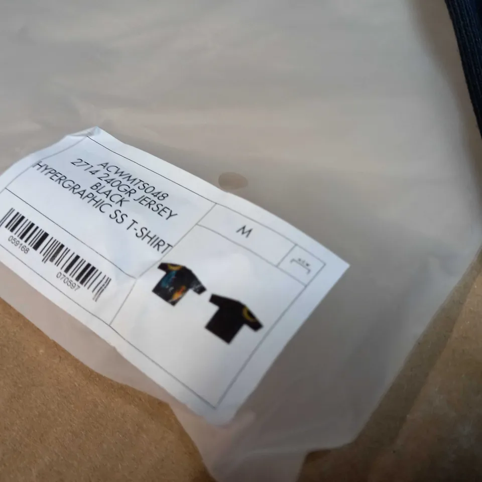 PACKAGED A COLD WALL BLACK HYPERGRAPHIC T-SHIRT - MEDIUM