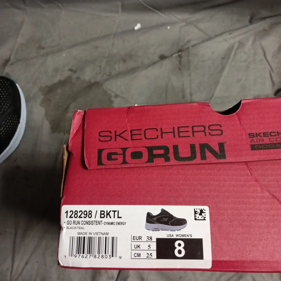 SKECHERS GO RUN WOMEN’S RUNNING SHOES – BLACK/TEAL, UK 5 (EU 38, US 8)