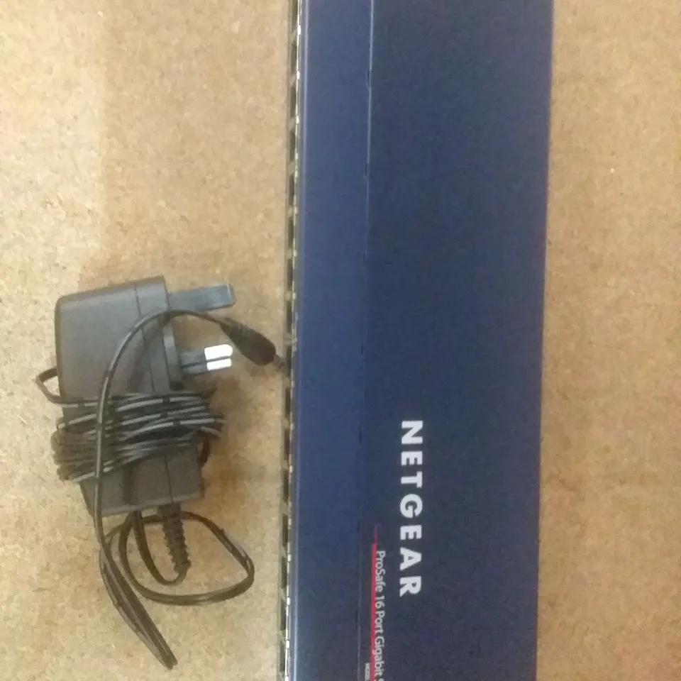 BOXED NETGEAR 16-PORT GIGABIT ETHERNET UNMANAGED SWITCH 