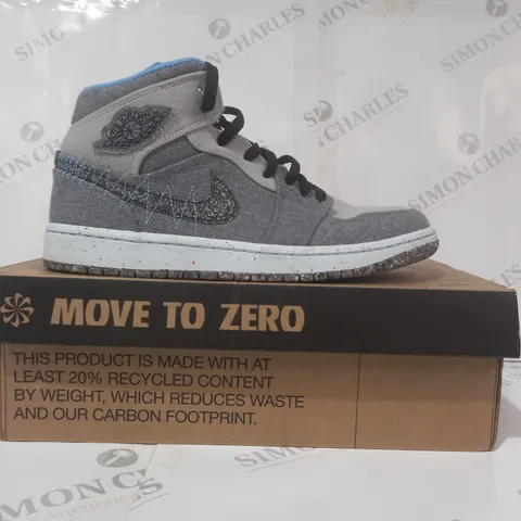 BOXED PAIR OF NIKE AIR JORDAN SHOES IN DENIM COLOUR UK SIZE 8