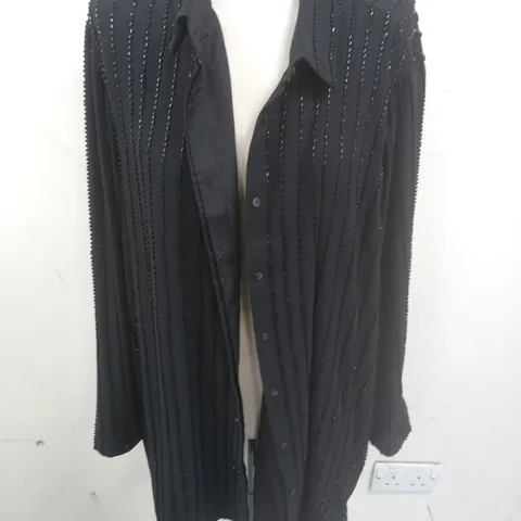 RIVER ISLAND PLUS EMBELLISHED SHIRT - 26