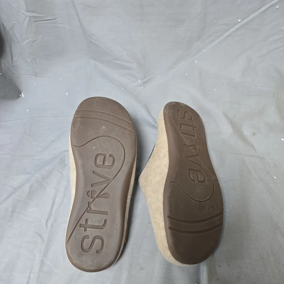 STRIVE BEIGE FELT SLIPPERS – WOMEN'S INDOOR FOOTWEAR-SIZE UK 6