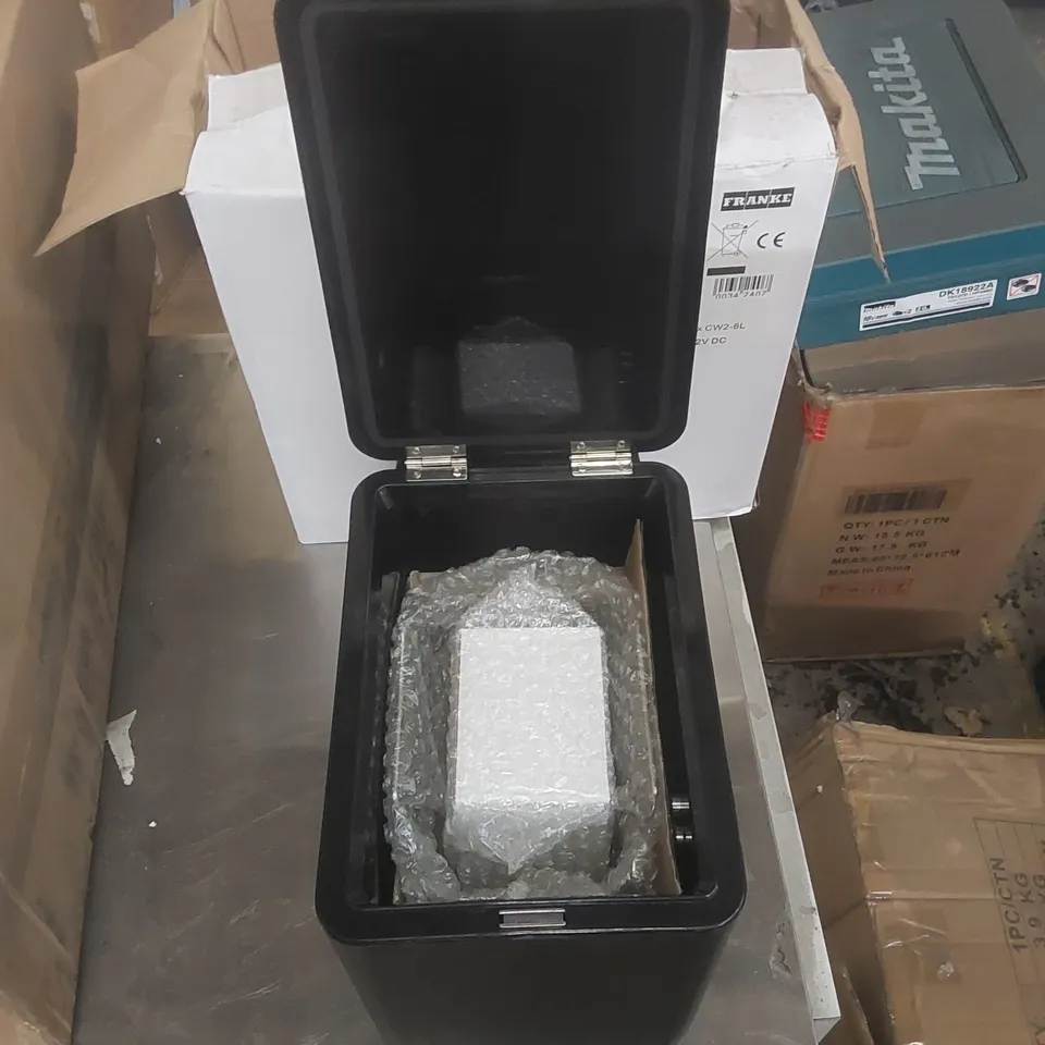 BOXED FRANKE COOL BOX