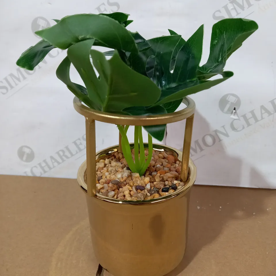 HESTIA GOLD FOOTED PLANTER WITH FAUX PLANT RRP £32