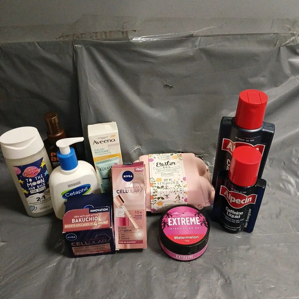 APPROXIMATELY 20 ASSORTED HEALTH & BEAUTY PRODUCTS TO INCLUDE ALPECIN CAFFEINE SHAMPOO, 2BTANNED WATERMELON EXTREME INTENSIFYING GEL, AVEENO DAILY MOISTURISER, ETC