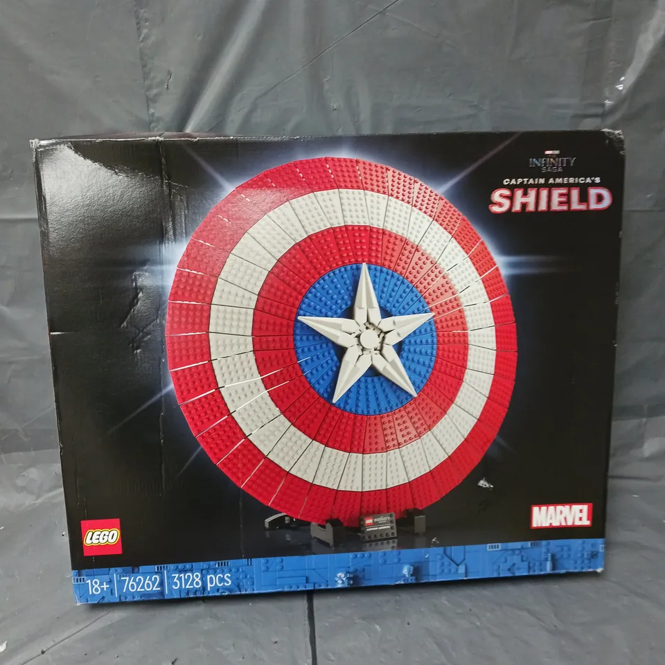 BOXED LEGO SUPER HEREOS CAPTAIN AMERICA'S SHIELD AVENGERS SET 76262