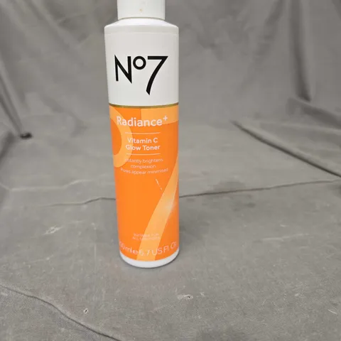 NO7 RADIANCE+ VITAMIN C GLOW TONER 200ML