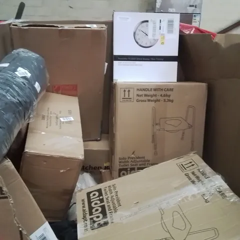 PALLET CONTAINING VARIOUS ASSORTED BOXED HOUSEHOLD ITEMS TO INCLUDE: ADJUSTABLE TOILET SEAT WITH FRAMES WALL CLOCK UPRIGHT FLOOR LAMPAND LOTS MORE UNMARKED BOXED ITEMS
