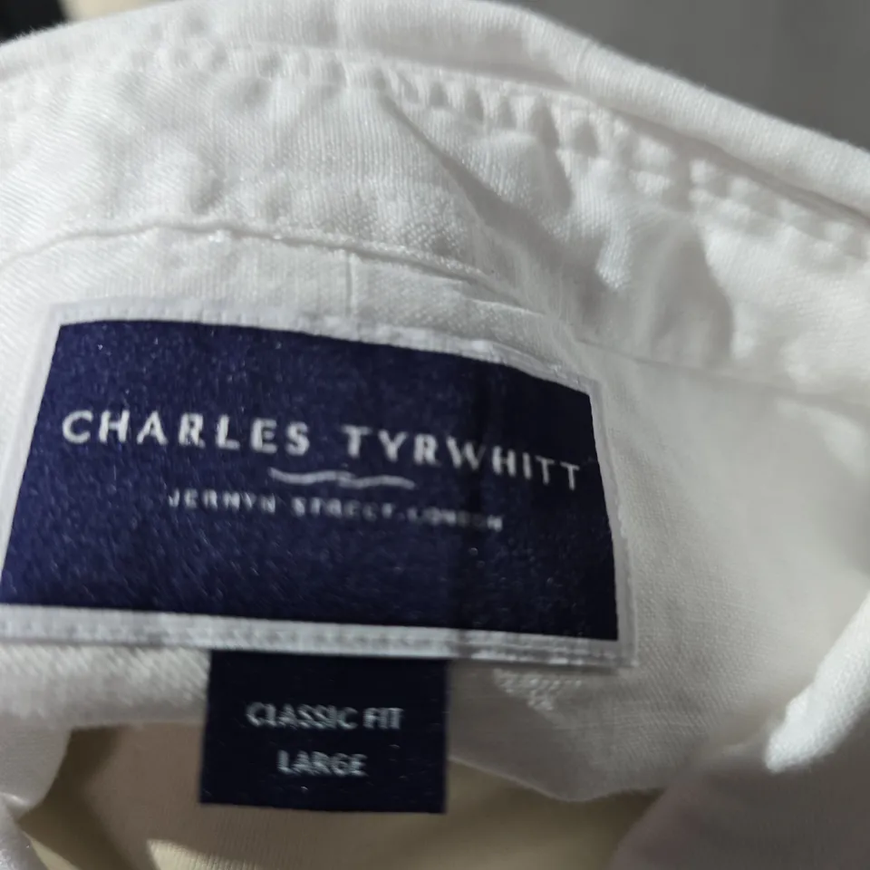 CHARLES TYRWHITT WHITE SHIRT – CLASSIC FIT, MEN’S-SIZE LARGE