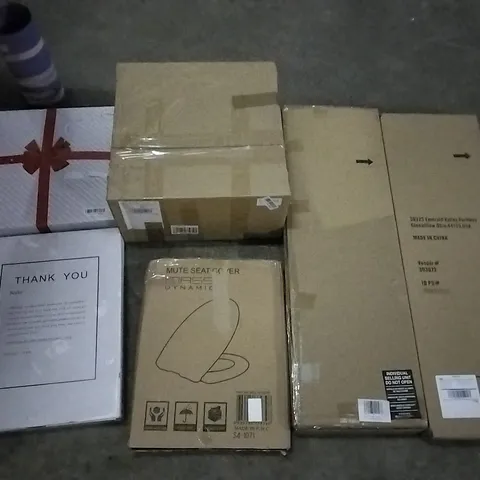 PALLET OF ASSORTED ITEMS INCLUDING MASS DYNAMIC TOILET SEAT, PURPLE CUTTING MAT, 4 DRAWER STORAGE UNIT, GARDENKRAFT SOLAR SCULPTURE, STOREMIC TOILET SEAT, CSYY