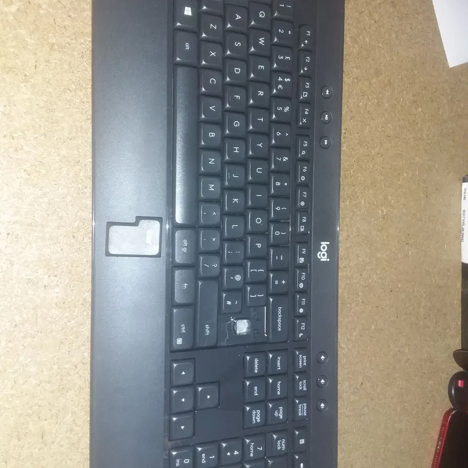 LOGITECH MK540 WIRELESS KEYBOARD