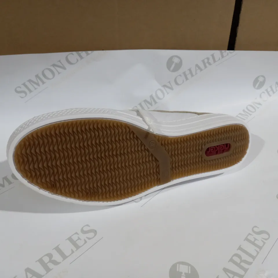 RIEKER WHITE TRAINER SIZE 6 