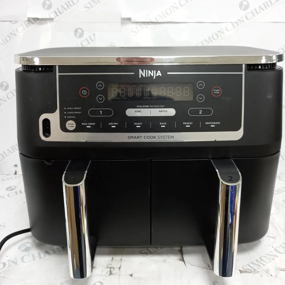 BOXED NINJA FOODI MAX DUALZONE AIR FRYER AF451UK
