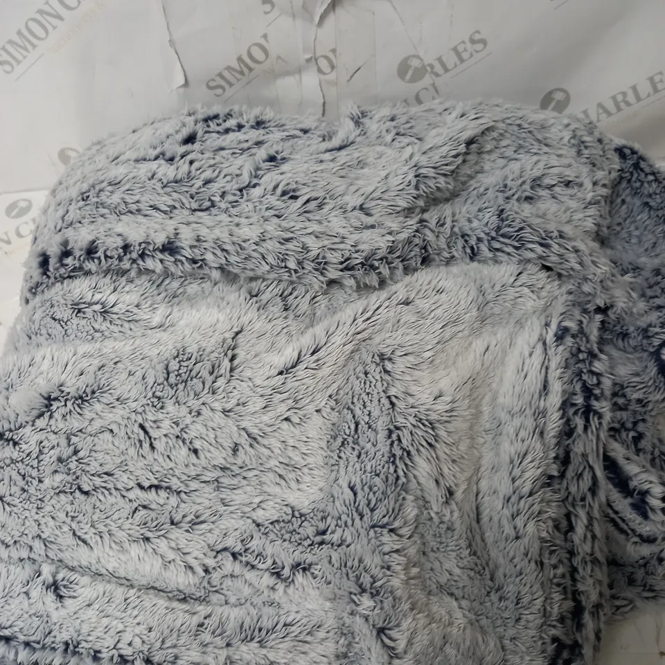 COZZEE HOME TIPPED FLUFF GREY BLANKET 