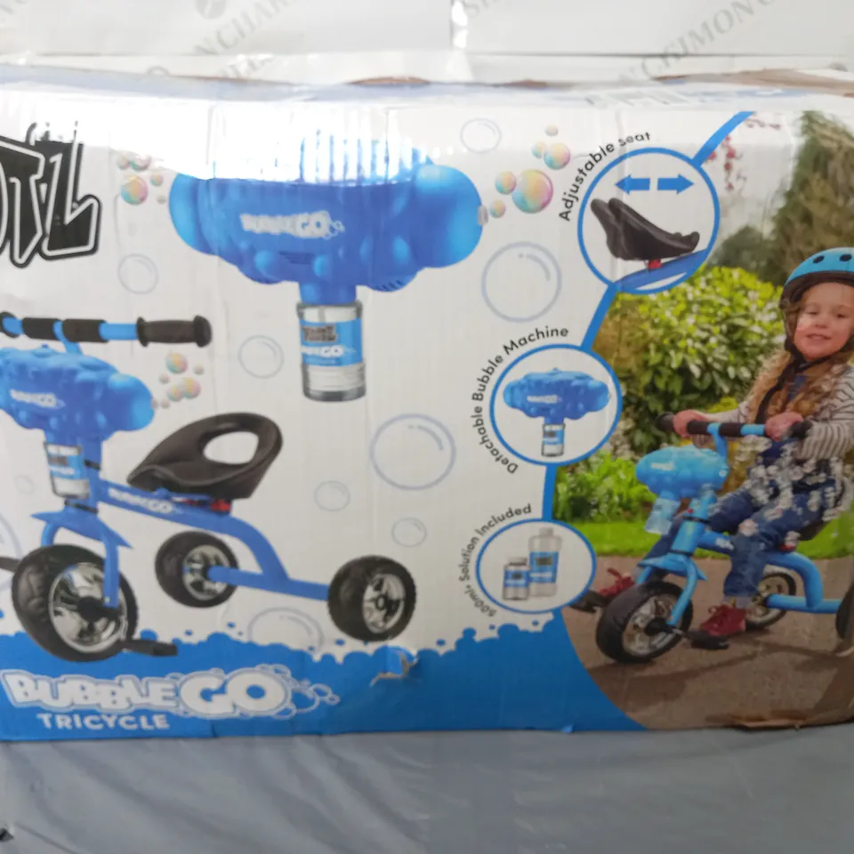 BOXED XOOTZ BUBBLE GO BUBBLE MACHINE TRICYCLE