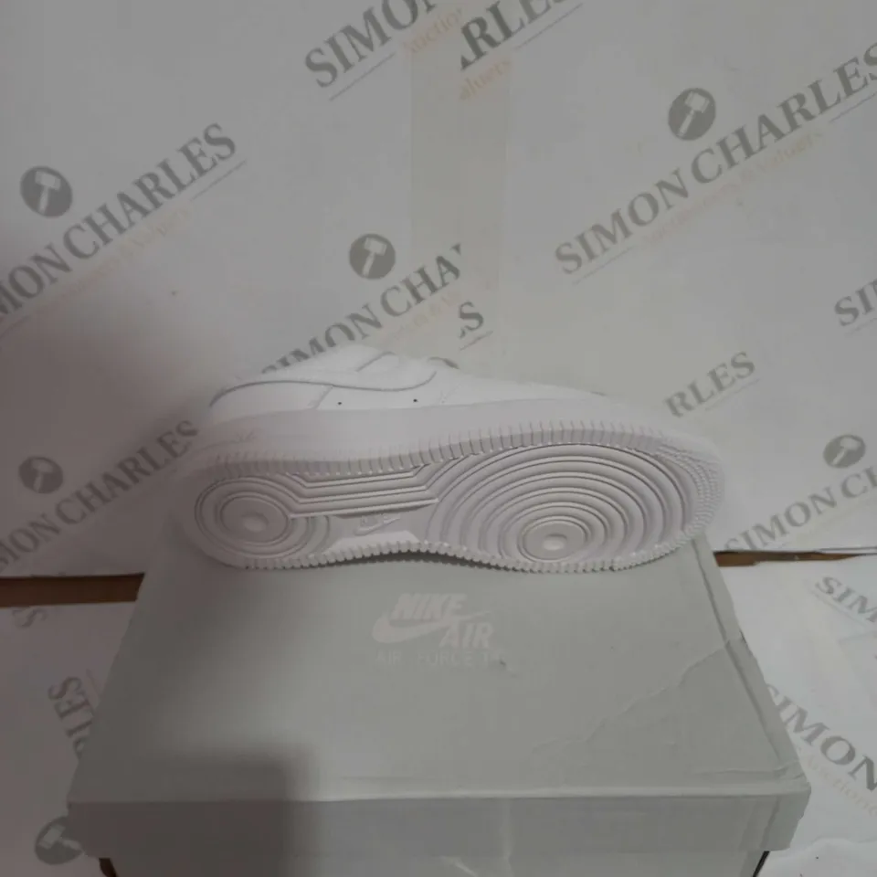 BOXED PAIR OF NIKE WHITE AIR FORCE ONES SIZE 4.5