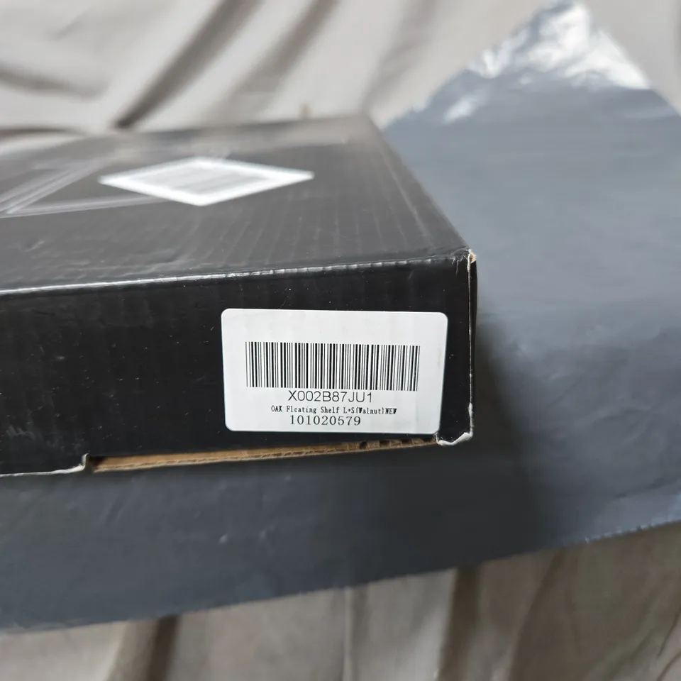 OAK FLOATING SHELVES L+S WALNUT BOXED